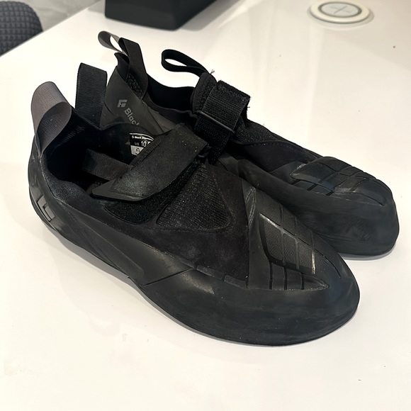 Black Diamond Other - Black Diamond Shadow Rock Climbing Shoes (Size 10.5)